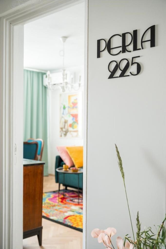 1Bdr Apartment Perla 225 بوخارست المظهر الخارجي الصورة